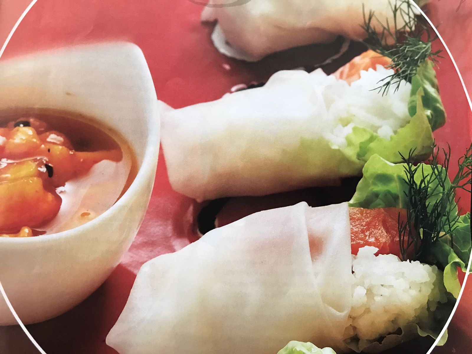 Rollitos de jamón serrano rellenos de mermelada de higo