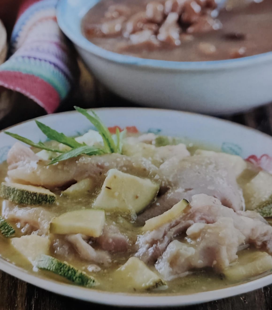 Pata de res con salsa verde 