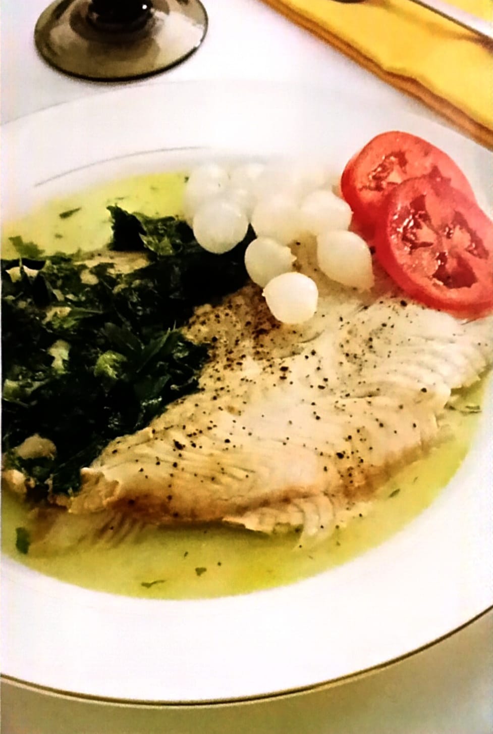 Pescado con salsa de perejil