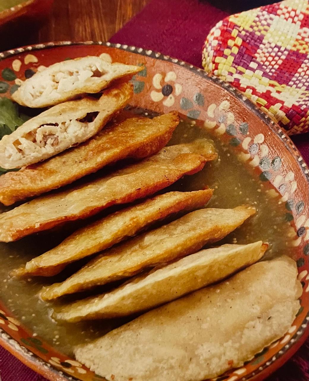 empanadas de cazón 