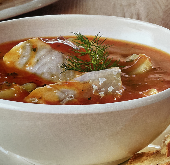 Sopa cremosa de pescado con jitomate