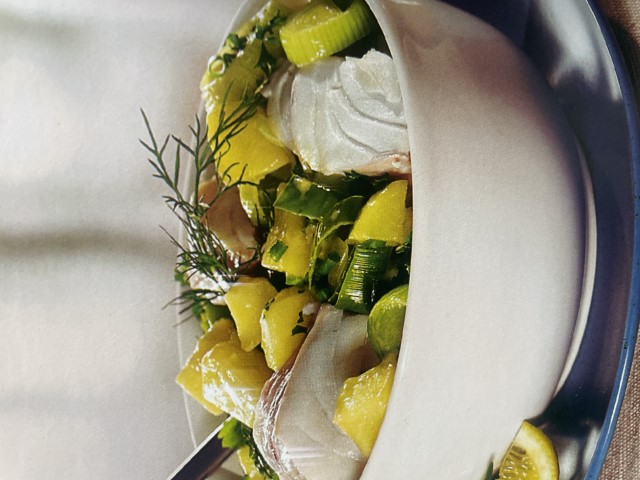 Cazuela de pescado a las finas hierbas