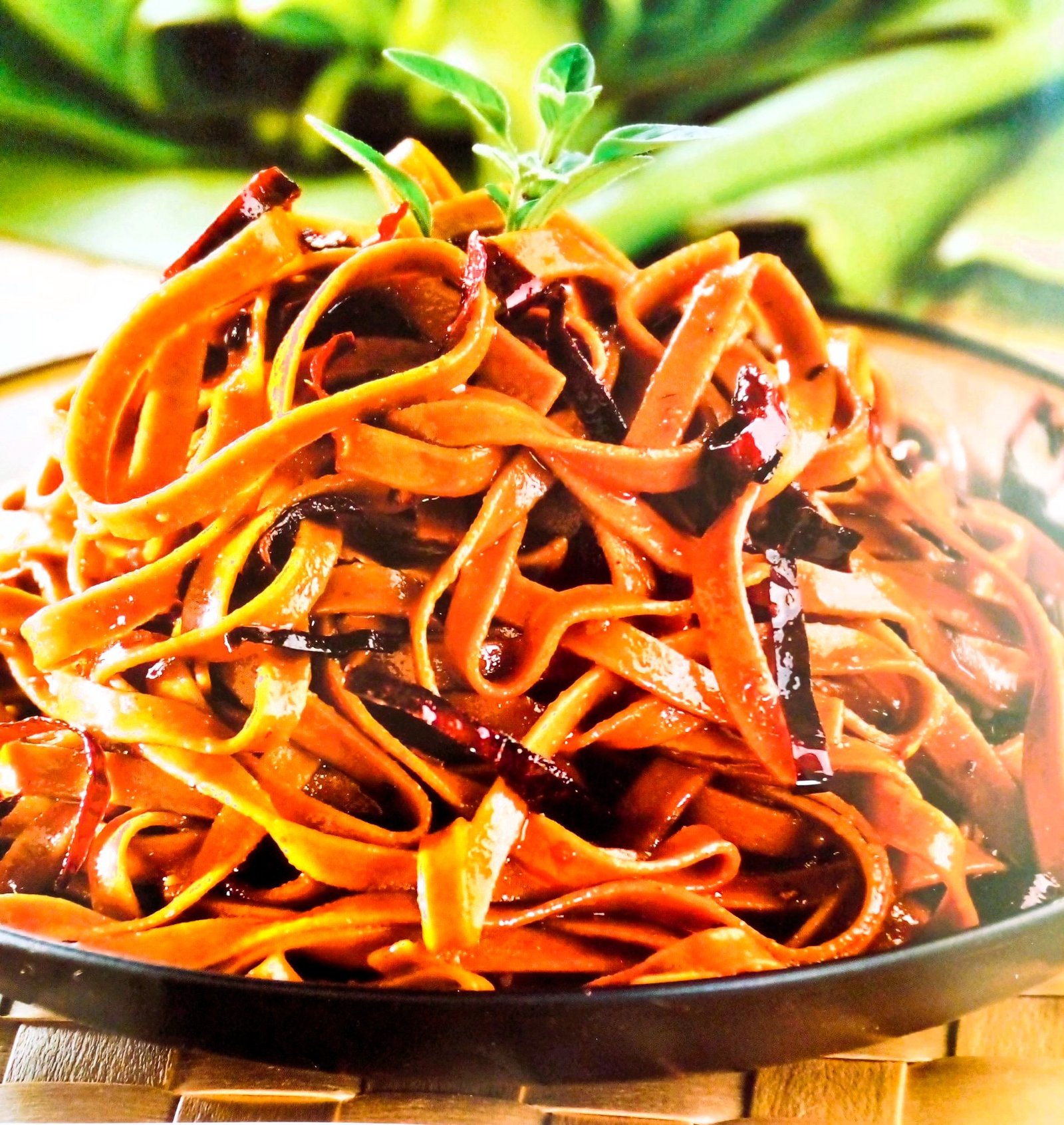 Pasta con Chile Guajillo