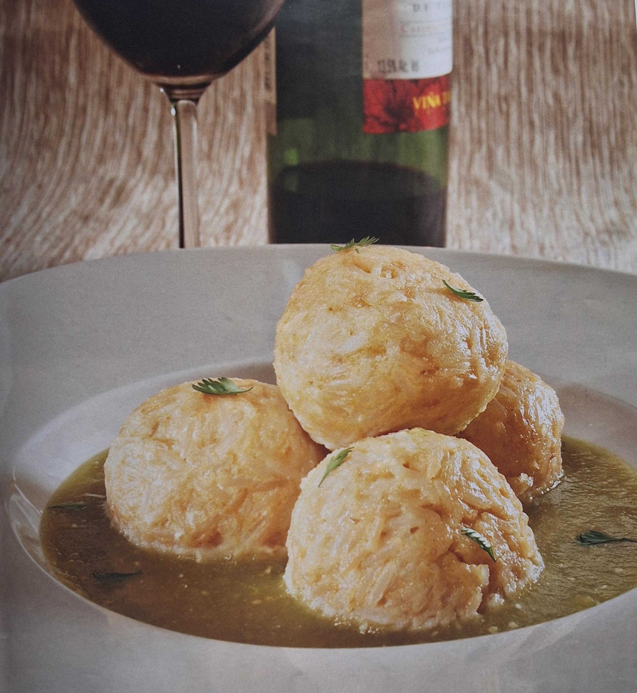 Albóndigas de Arroz en Salsa Verde